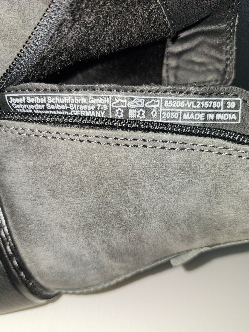 Josef Seibel Marta 06 Chelsea Ankle Boot Womens EU 39 Gray Leather Lug Sole NEW - Picture 13 of 14